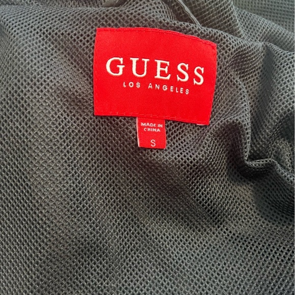 Guess Black Hooded Crop Lightweight Jacket Sz S - Picture 6 of 7